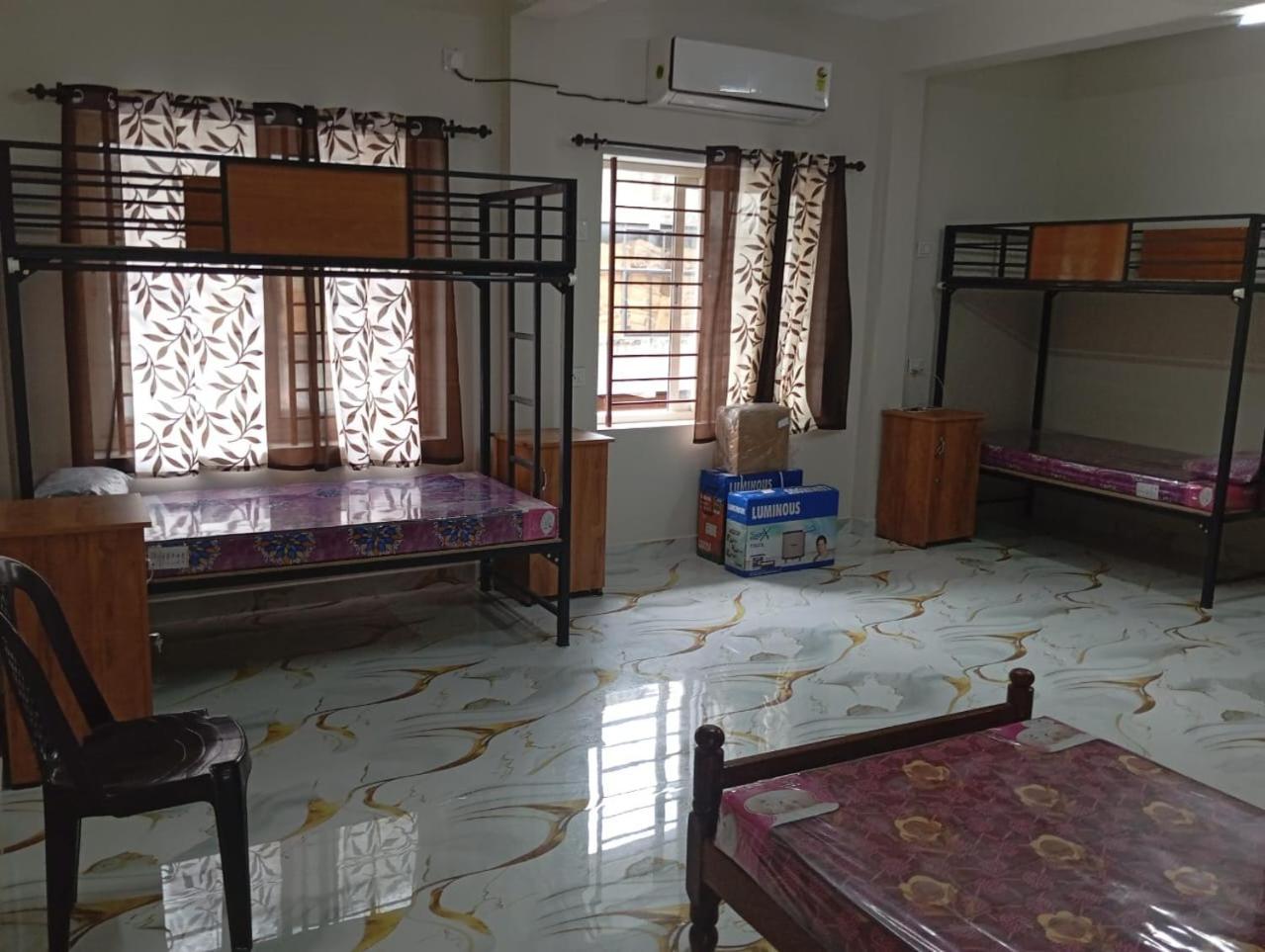 The Bunkhouse Lodge & Hostel Kochi Ruang foto
